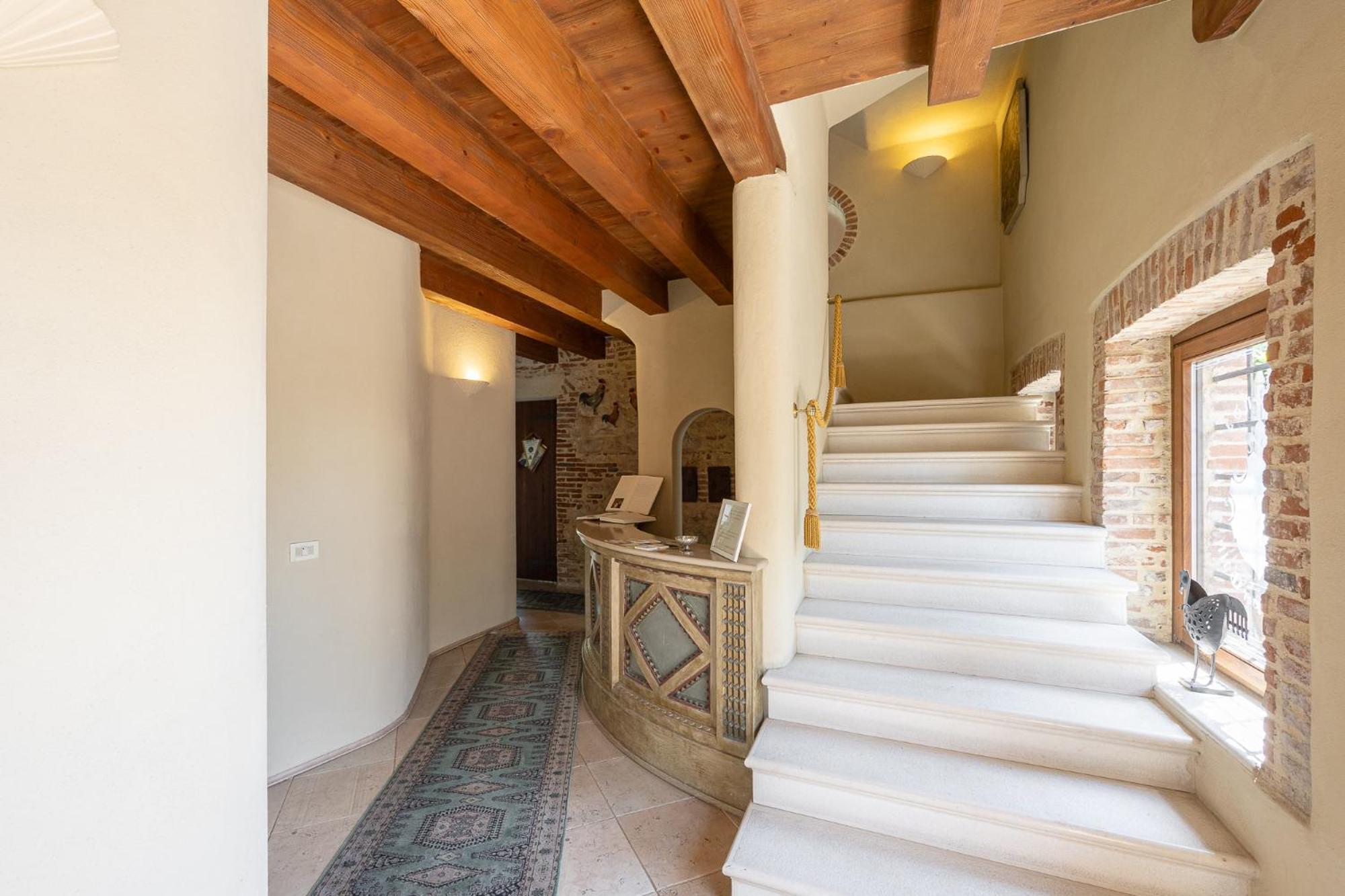 Carre Locanda La Corte Dei Galli المظهر الخارجي الصورة