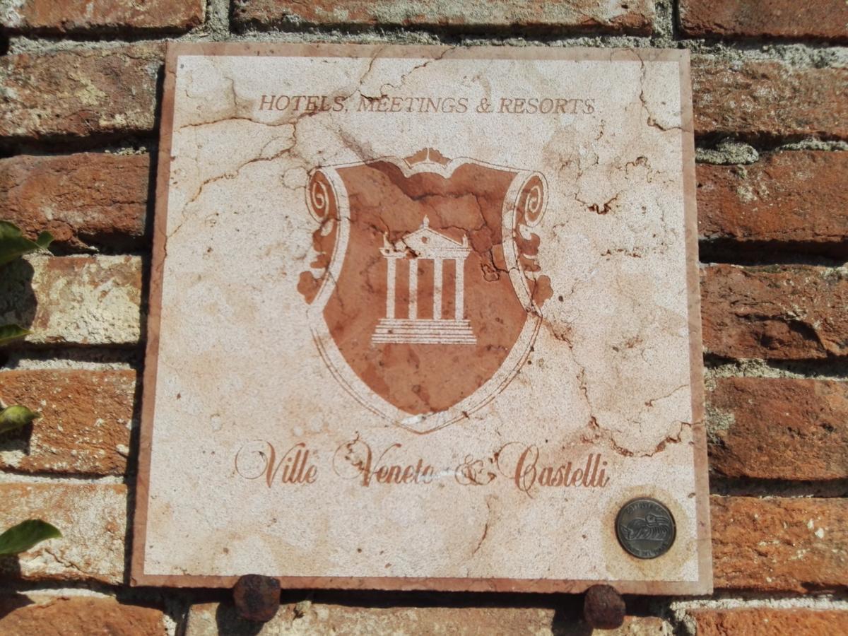 Carre Locanda La Corte Dei Galli المظهر الخارجي الصورة